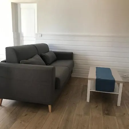 La Ptite Maison De Pour 4 Personnes Avec Jardin Tatil Evi Royan