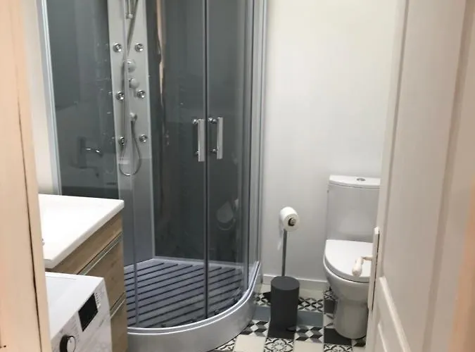 La Ptite Maison De Pour 4 Personnes Avec Jardin بيت للعطل رويا