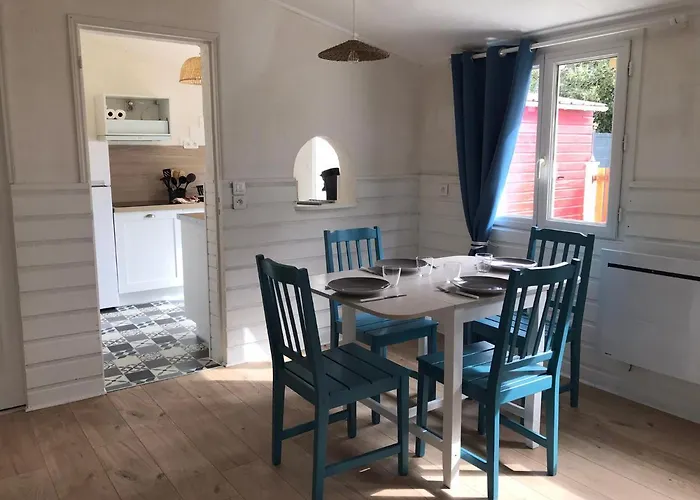 La Ptite Maison De Pour 4 Personnes Avec Jardin بيت للعطل رويا