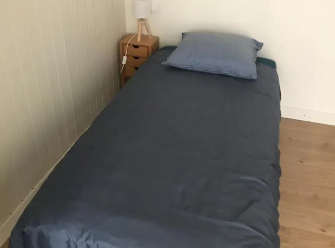 La Ptite Maison De Pour 4 Personnes Avec Jardin بيت للعطل