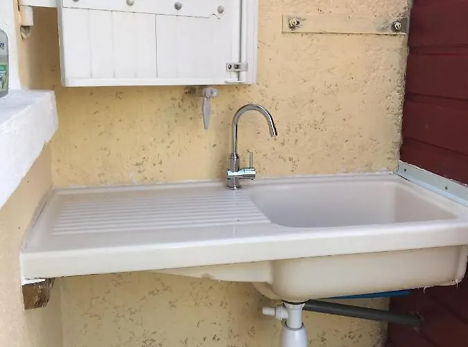 La Ptite Maison De Pour 4 Personnes Avec Jardin رويا