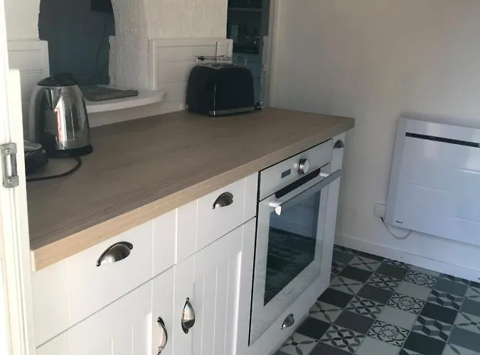 La Ptite Maison De Pour 4 Personnes Avec Jardin رويا